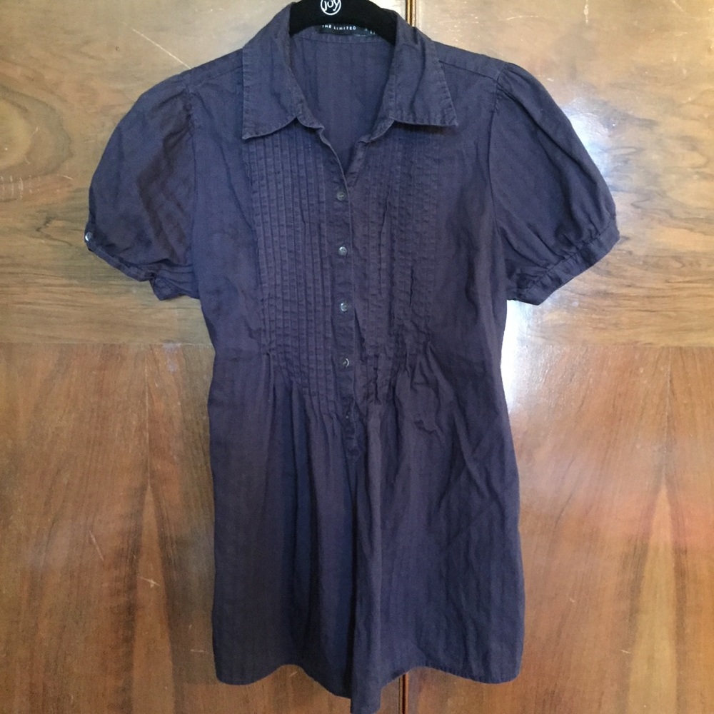 Blue dress shirt